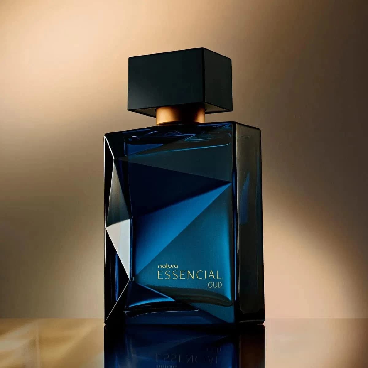 Essencial Oud Deo Parfum Masculino 100 ml