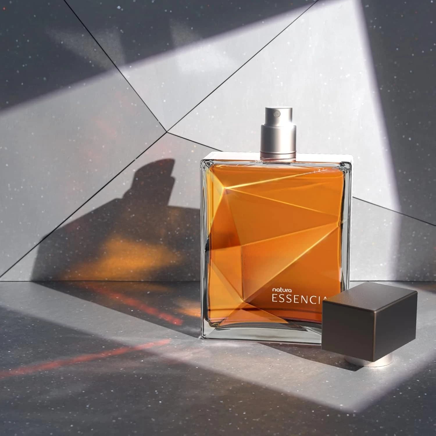 ESSENCIAL DEO PARFUM MASCULINO 100ML